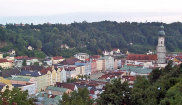 Blick auf Burghausen