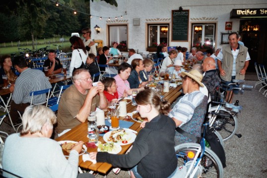 Abendessen im Biergarten