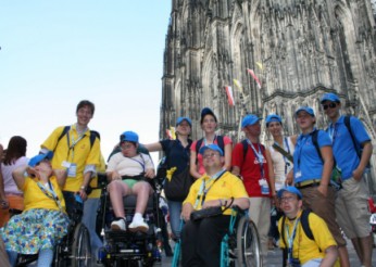 vor dem Kölner Dom