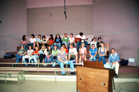 Jugendgruppe in St. - Bernadette - Kirche